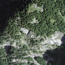 Satellite imagery of Matüra, CH