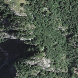 Satellite imagery of Matüra, CH