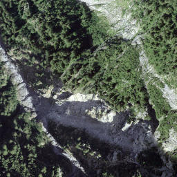 Satellite imagery of Spazzacaldeira, CH