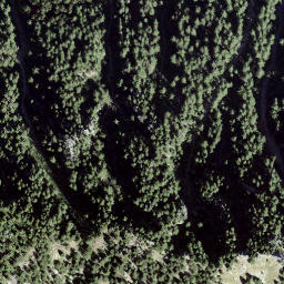 Satellite imagery of I Mot, CH