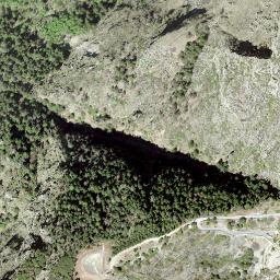 Satellite imagery of Loch, CH