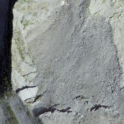 Satellite imagery of Piz di Campedell, CH