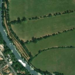 Satellite imagery of Ancienne Abbaye de Saint-Liguaire, FR