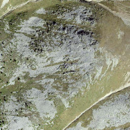 Satellite imagery of L'Om, CH