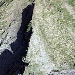 Satellite imagery of Passo di Bri, CH