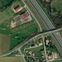 Satellite imagery of Château Saint-Léger, FR