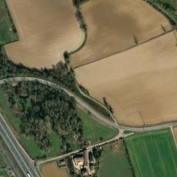 Satellite imagery of Château Saint-Léger, FR