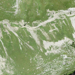 Satellite imagery of Moncui, CH