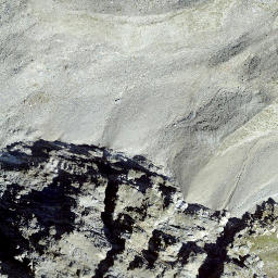 Satellite imagery of Cresti da Vartegna, CH
