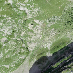 Satellite imagery of Moncui, CH