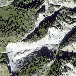 Satellite imagery of Chrizerhorlini, CH