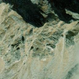 Satellite imagery of Roggione, CH