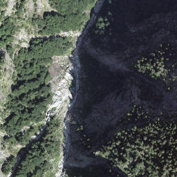 Satellite imagery of Motóm, CH