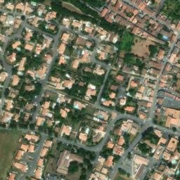Satellite imagery of Pointe Saint-Clément, FR