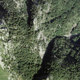Satellite imagery of Motóm, CH
