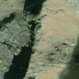 Satellite imagery of Mater de Paia, CH