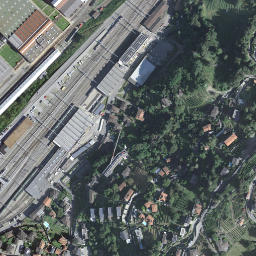 Satellite imagery of Castello di Montebello, CH