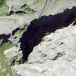 Satellite imagery of Arête du Dardeu, CH