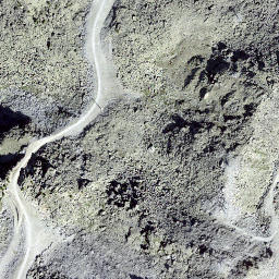 Satellite imagery of Lägunde Grat, CH