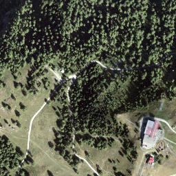 Satellite imagery of Tracouet, CH