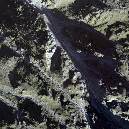 Satellite imagery of Pointe de Tsirouc, CH