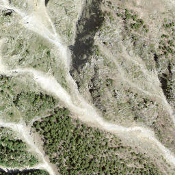 Satellite imagery of La Mena, CH