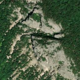 Satellite imagery of cairn, FR