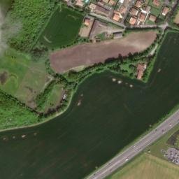 Satellite imagery of Château des Réaux, FR