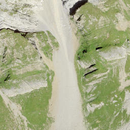 Satellite imagery of Dent des Chis Vernas, CH