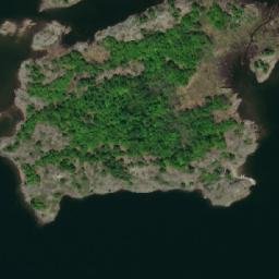 Satellite imagery of Moose Point, CA