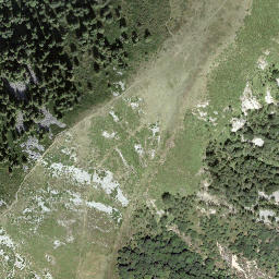 Satellite imagery of Covreto, CH