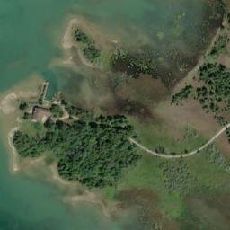 Satellite imagery of Paw Point, US