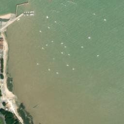 Satellite imagery of Pointe de l'Aiguille, FR