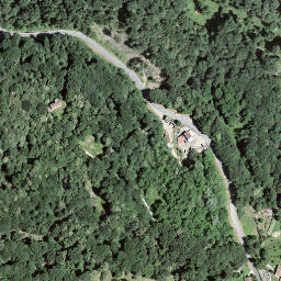 Satellite imagery of I Mundínn, CH