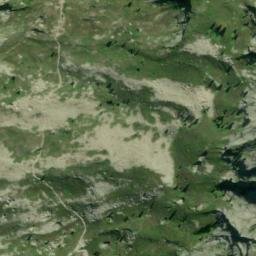 Satellite imagery of La roche striée, IT