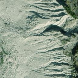 Satellite imagery of cairn, IT