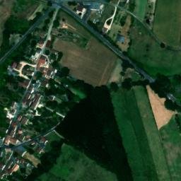 Satellite imagery of Château de Bayers, FR
