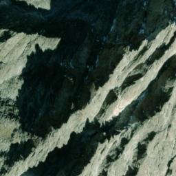 Satellite imagery of Rocher du Couvercle, FR