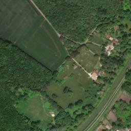 Satellite imagery of Pigeonnier et vestiges de l'abbaye de Montierneuf, FR