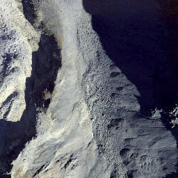 Satellite imagery of Pointe des Trois Lacs, CH