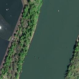 Satellite imagery of Warrior Point, US