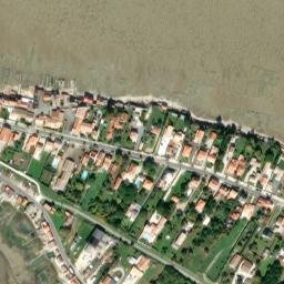 Satellite imagery of Pointe du Chapus, FR