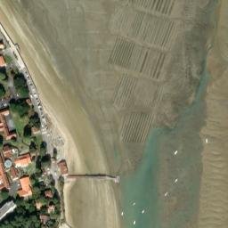Satellite imagery of Pointe de Menson, FR