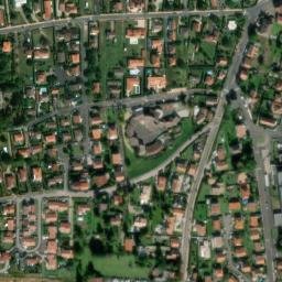 Satellite imagery of Château de Pont-du-Château, FR
