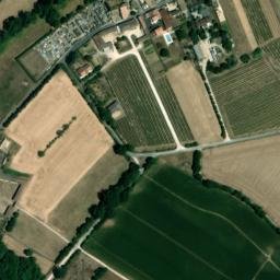 Satellite imagery of Château de Balzac, FR