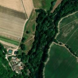 Satellite imagery of Château de Balzac, FR