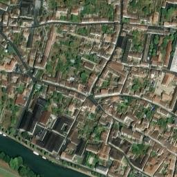 Satellite imagery of Château de Jarnac, FR