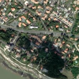 Satellite imagery of Pointe de Terre-Nègre, FR
