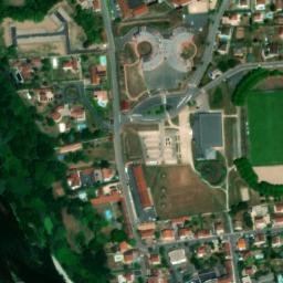 Satellite imagery of Montrond Castle, FR