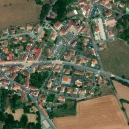 Satellite imagery of Château de Bellegarde-en-Forez, FR